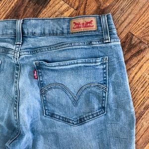 Levi’s 524 Skinny Denim